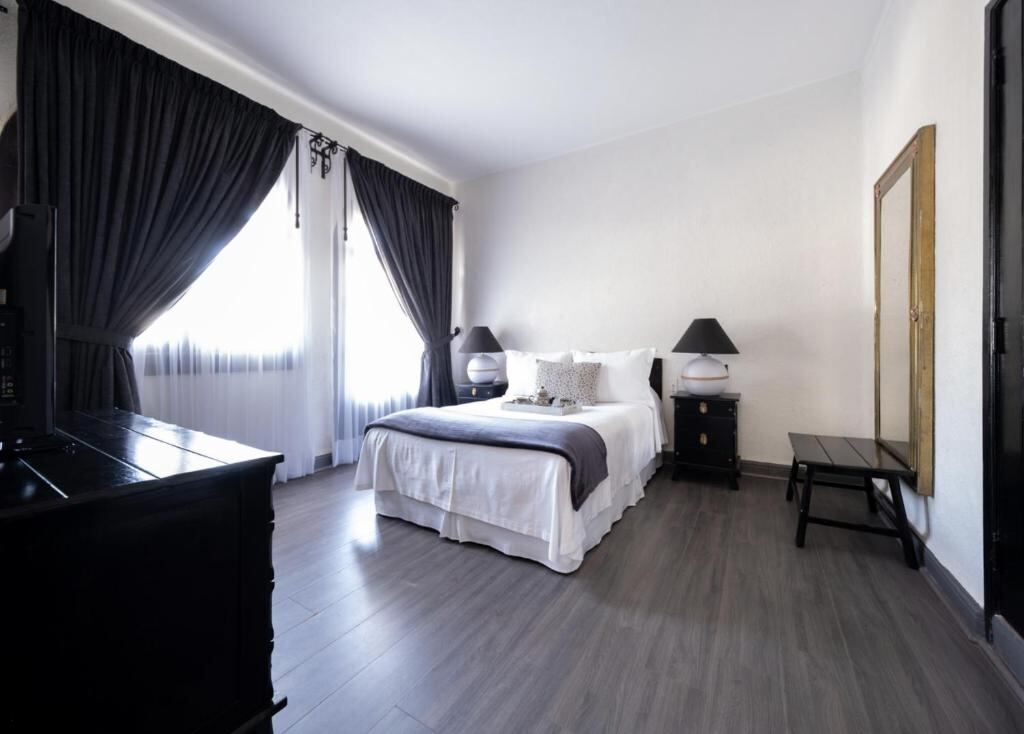 Guest room overlooking the garden